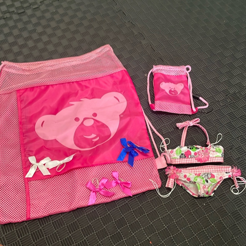 Build a bear string backpack with matching bag for stuffed animal & bows
